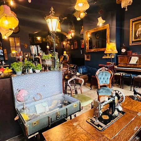 Mollys Boutique Hotel Илкли Екстериор снимка