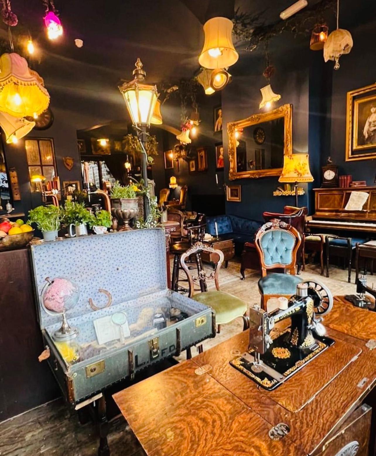 Mollys Boutique Hotel Илкли Екстериор снимка